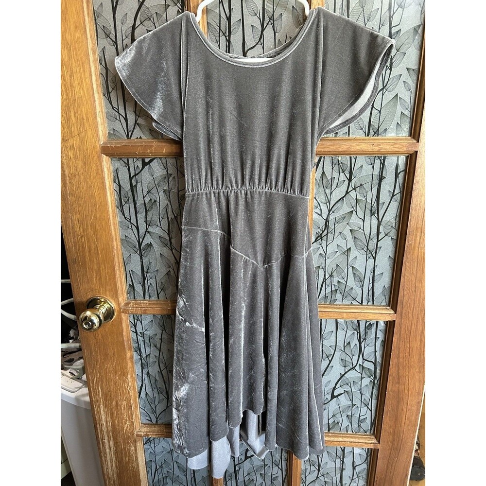 Mia Joy Girl’s Size 6 Gray Velvet Flutter Sleeve Twirl Dress
